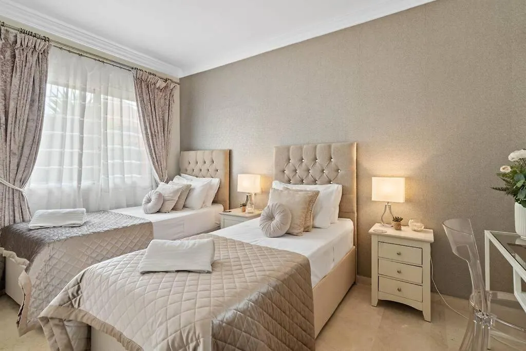 Gorgeous 3 Bedroom Santa Maria Golf Rdr446 Marbella Spanien